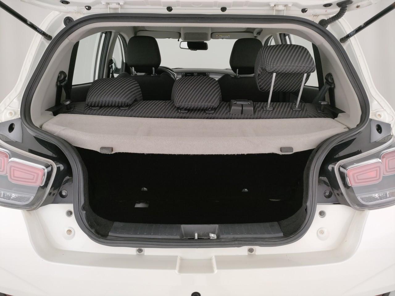 MAHINDRA KUV100 1.2 K6+