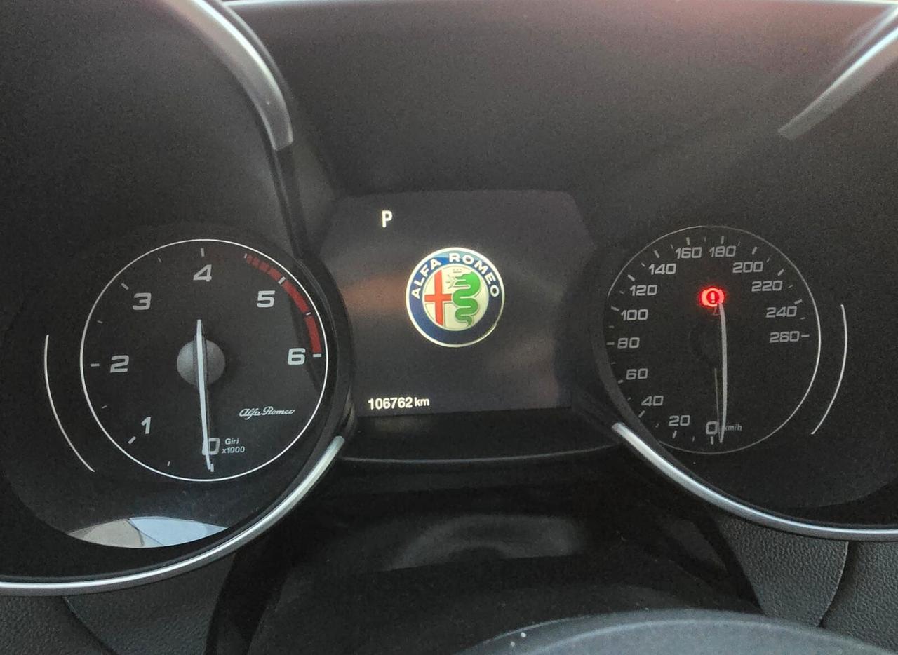 Alfa Romeo Giulia 2.2 Turbodiesel 160 CV AT8 Sprint - IVA - UNICO PROPRIETARIO -