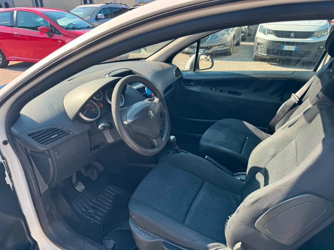 Peugeot 207 1.4 HDi 70CV 3p. XAD Van