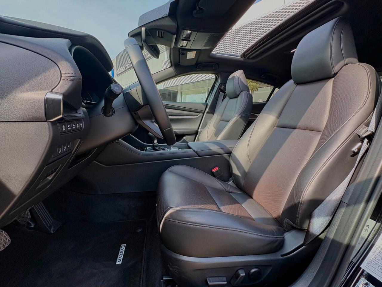 Mazda 3 Mazda3 2.0L e-Skyactiv-G M Hybrid Exclusive