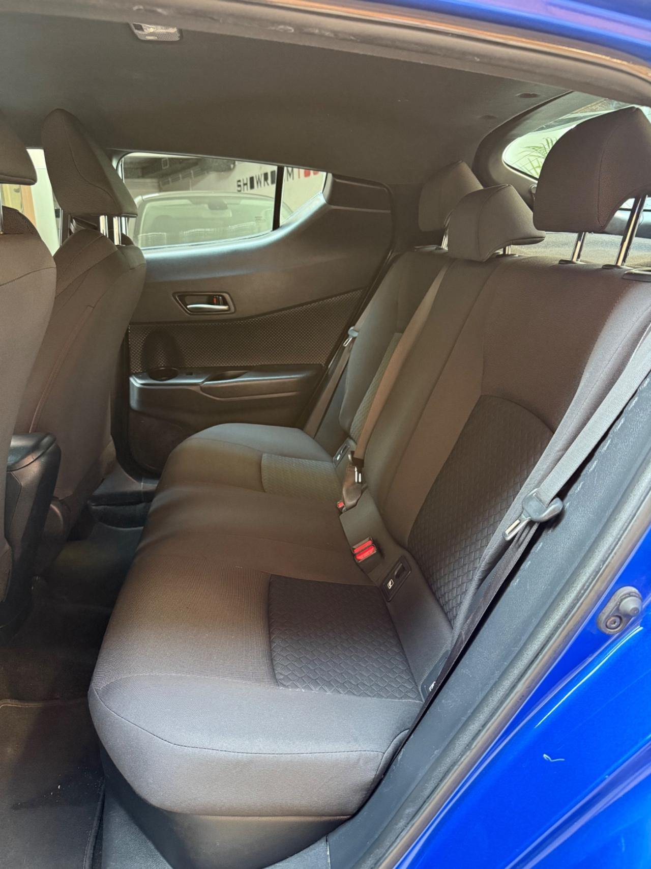 Toyota C-HR 1.8 Hybrid E-CVT Active