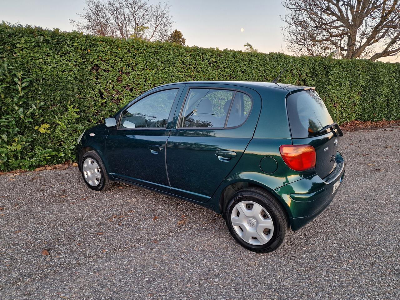 Toyota Yaris 1.0i 16V 5p