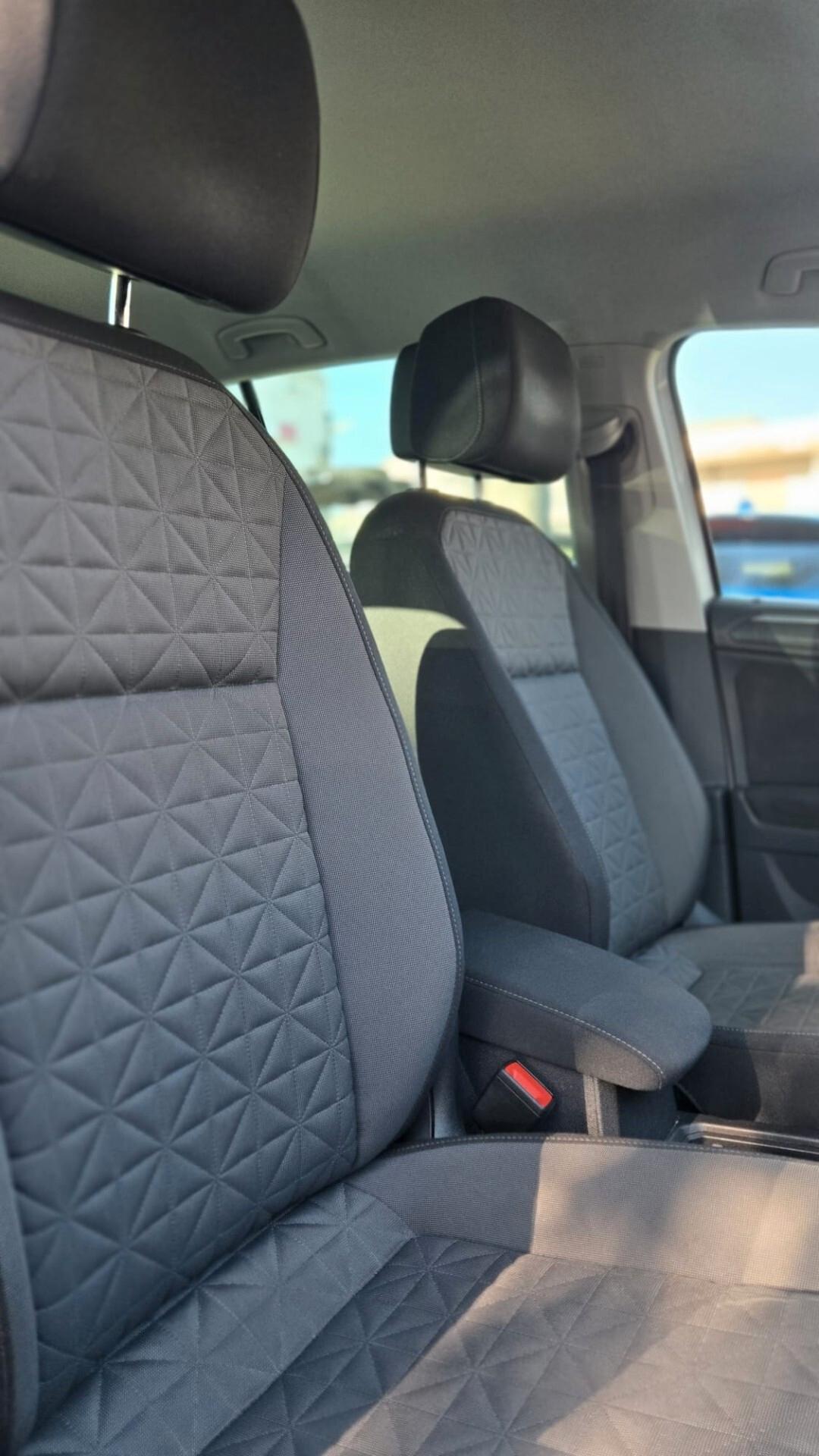 Volkswagen Tiguan 2.0 tdi Life 122CV Uff Italy Led Clima Lega USB