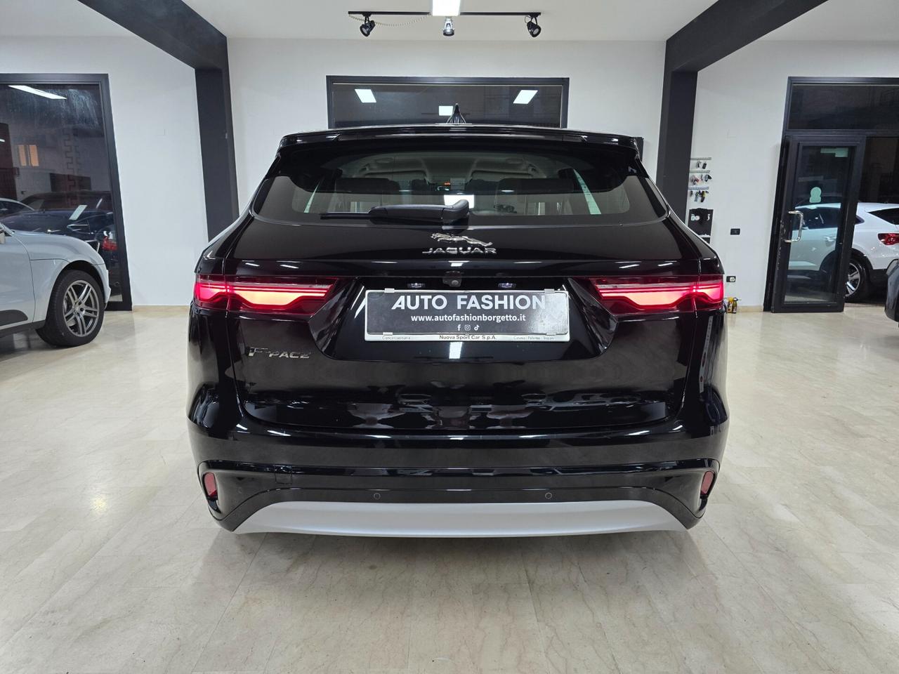 Jaguar F-Pace 2.0 D 204 CV AWD aut. R-Dynamic SE