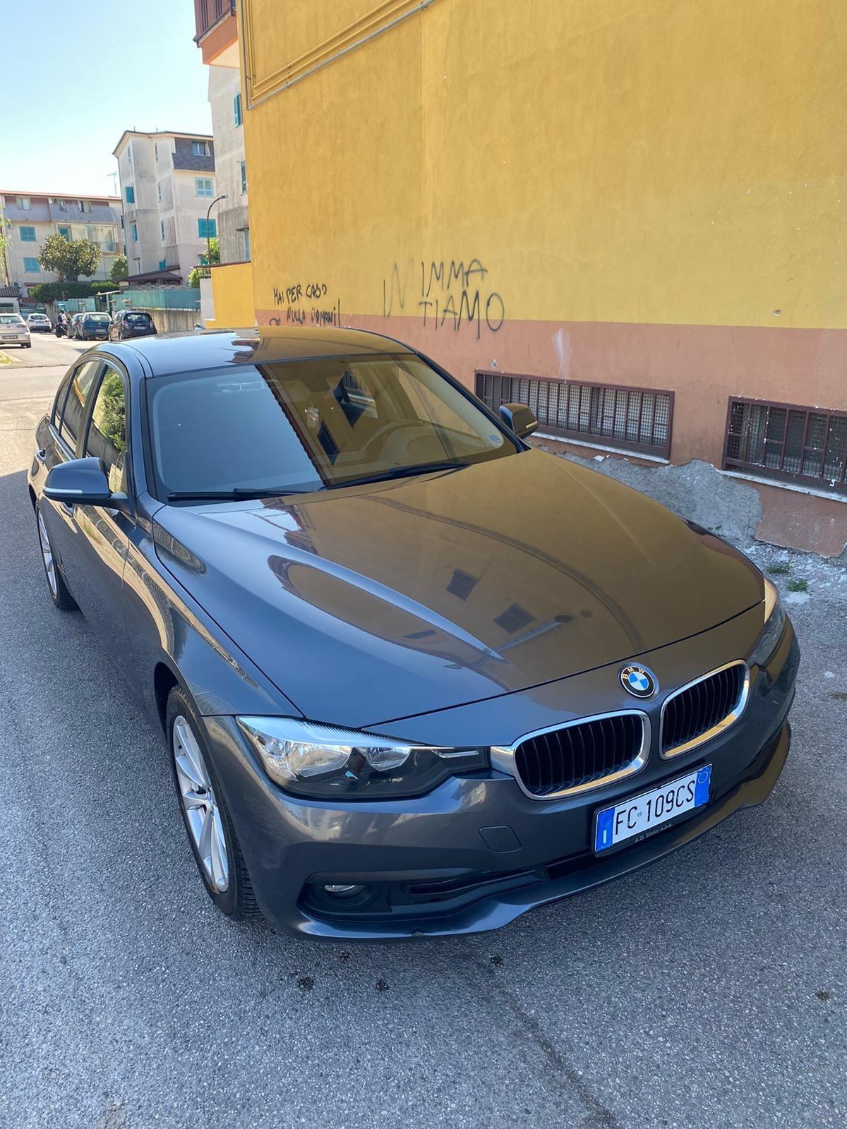 Bmw 320d Xdrive Fine 2015 Full Navi TAGLIANDATA
