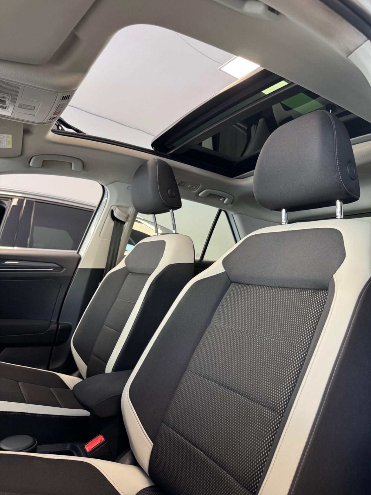 Volkswagen T-Roc 2.0 TDI 150 CV DSG TETTO APRIBILE