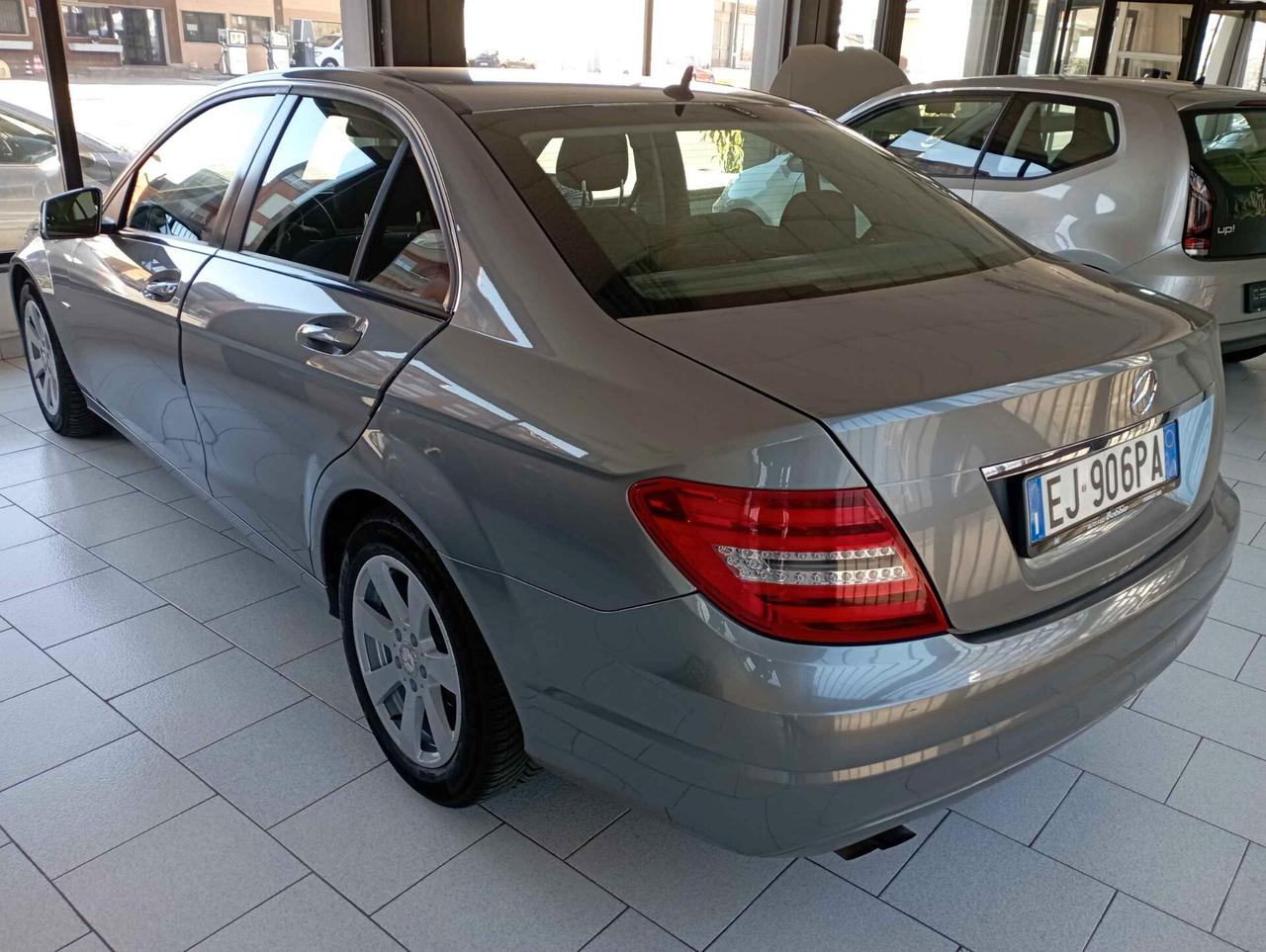 Mercedes-benz C 200 220 CDI BlueEFFICIENCY Elegance