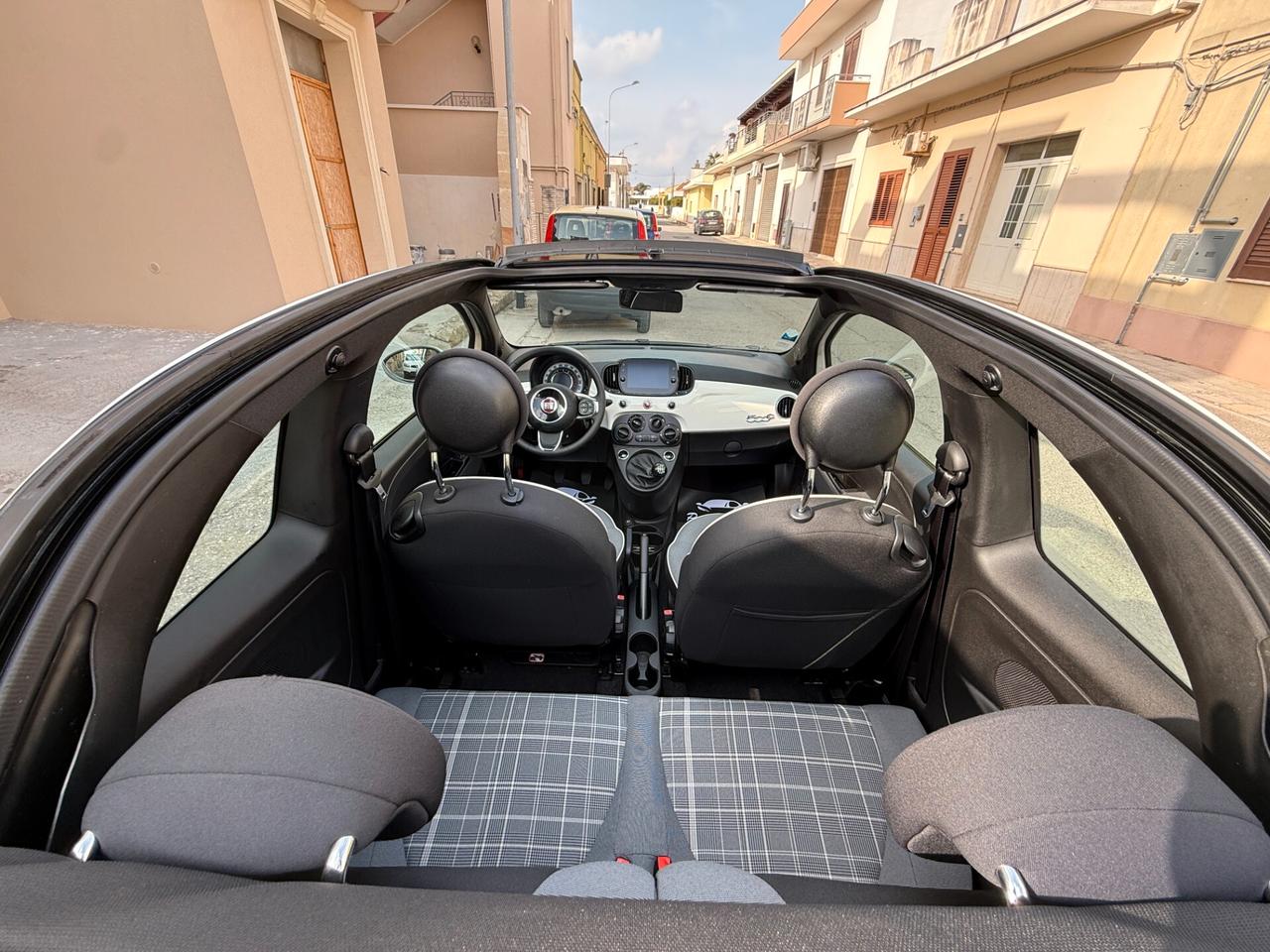 Fiat 500 C 1.0 Hybrid Lounge ** 10.136 km **