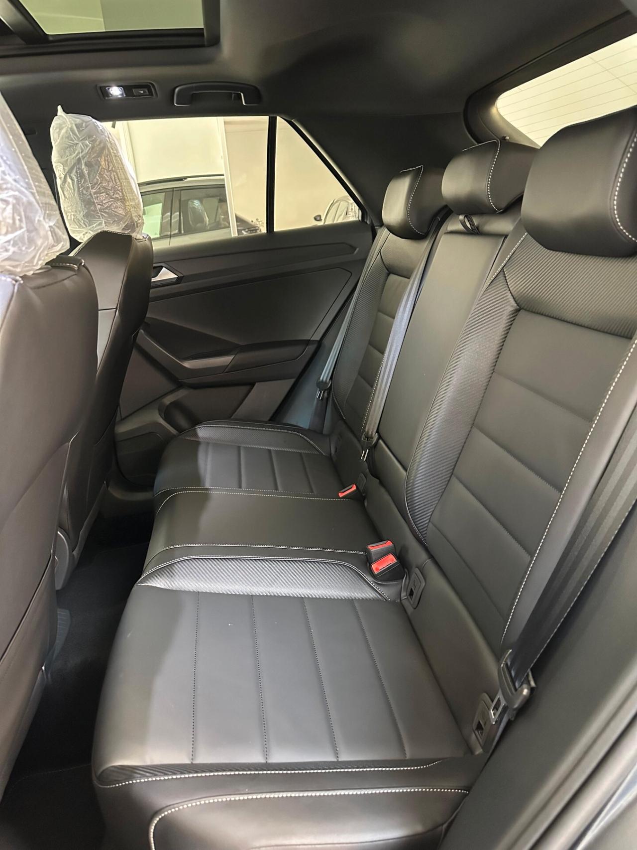 Volkswagen T-Roc 2.0 tdi R-Line 150cv