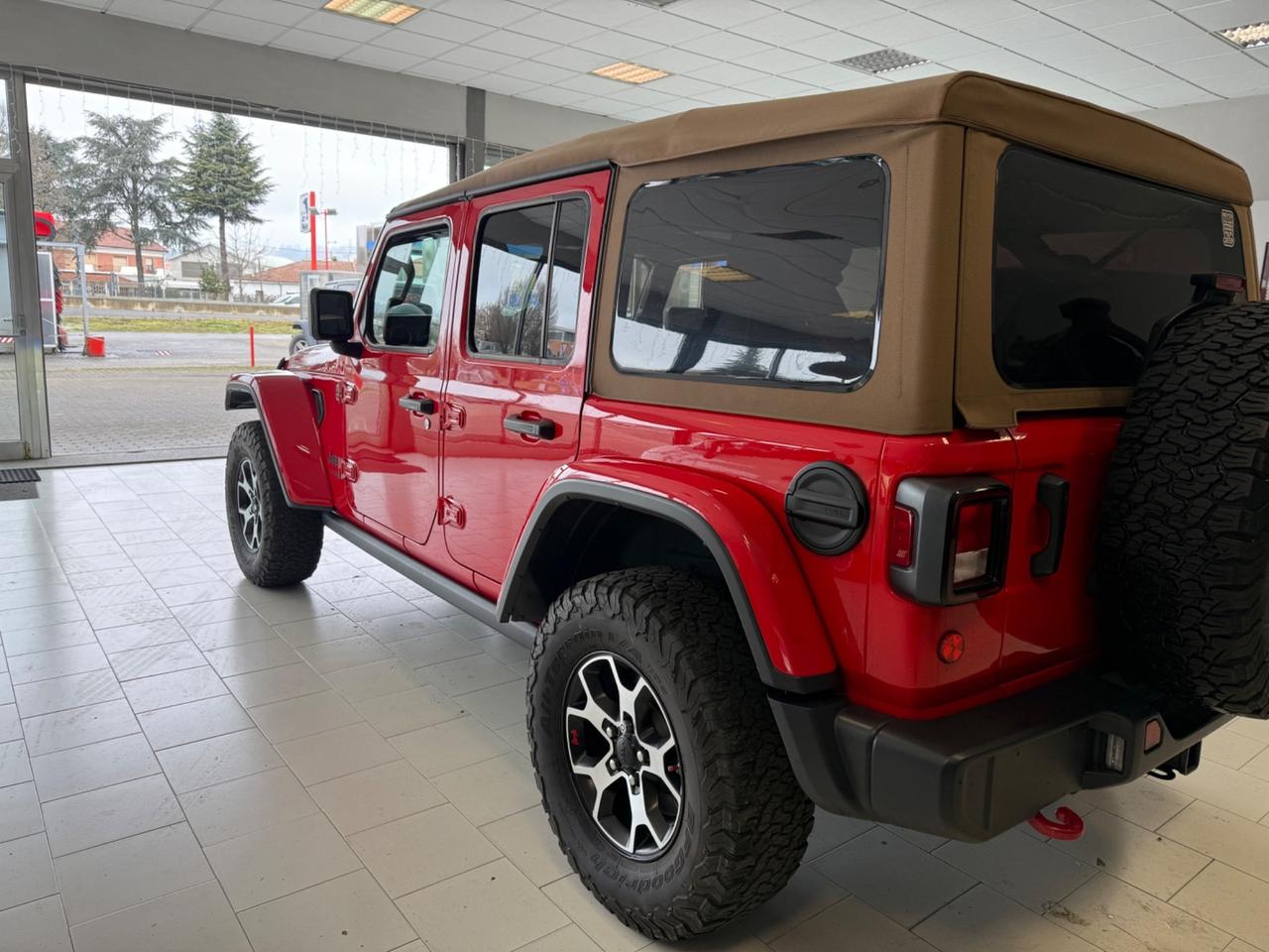 Jeep Wrangler Rubicon 3.6 V6 cambio meccanico