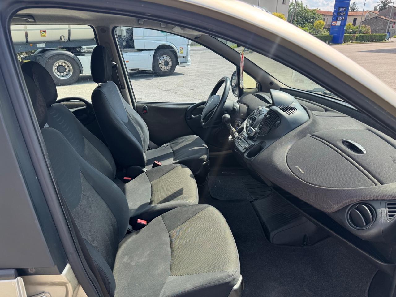 Fiat Multipla 1.6 16V Natural Power Emotion