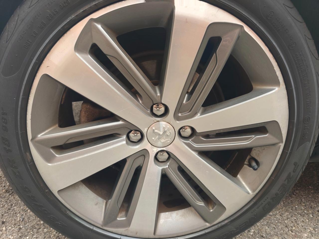 Peugeot 3008 HYbrid4 Full Optional lavori certificati