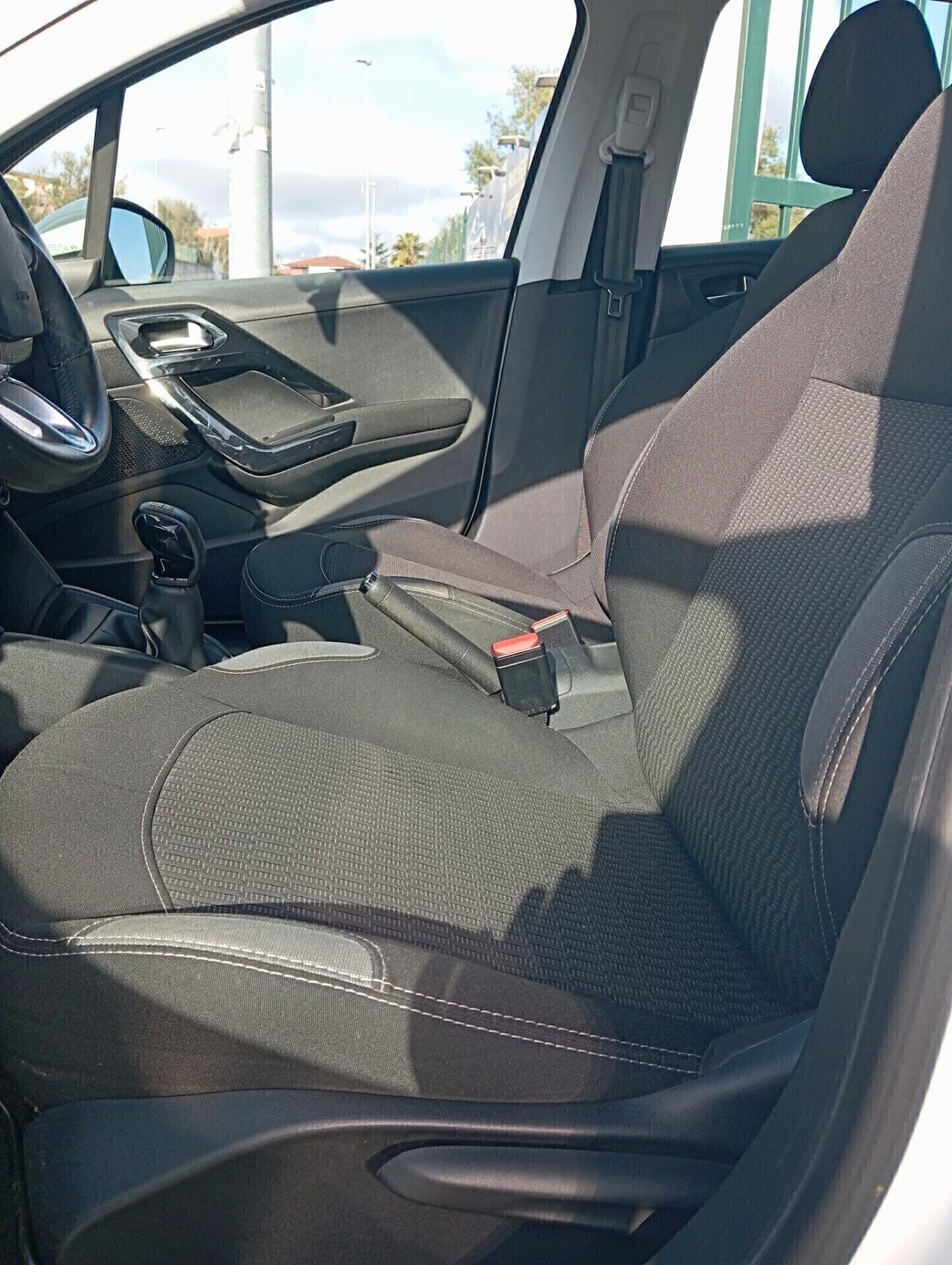 Peugeot 208 BlueHDi 75 S&S 5 porte Active