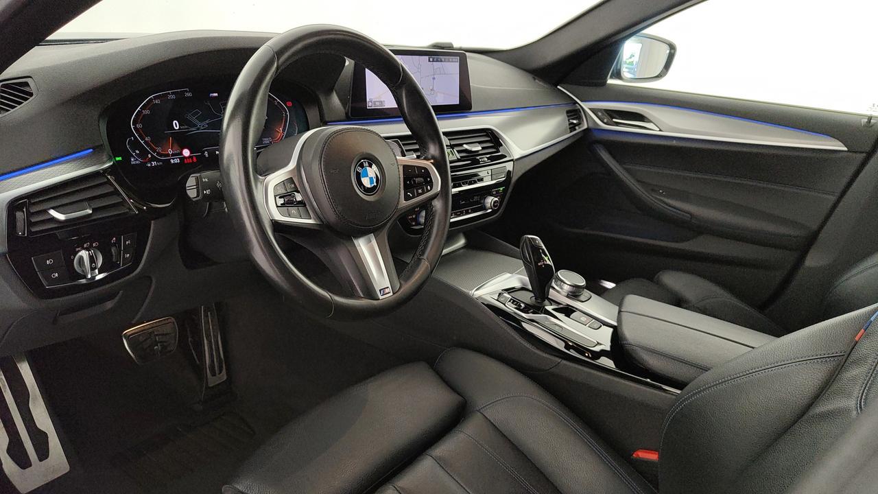 BMW Serie 5 G31 2017 Touring - 520d Touring mhev 48V xdrive Msport auto