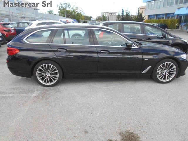 BMW 530 530d Touring xdrive Sport 265cv auto - FJ602TM