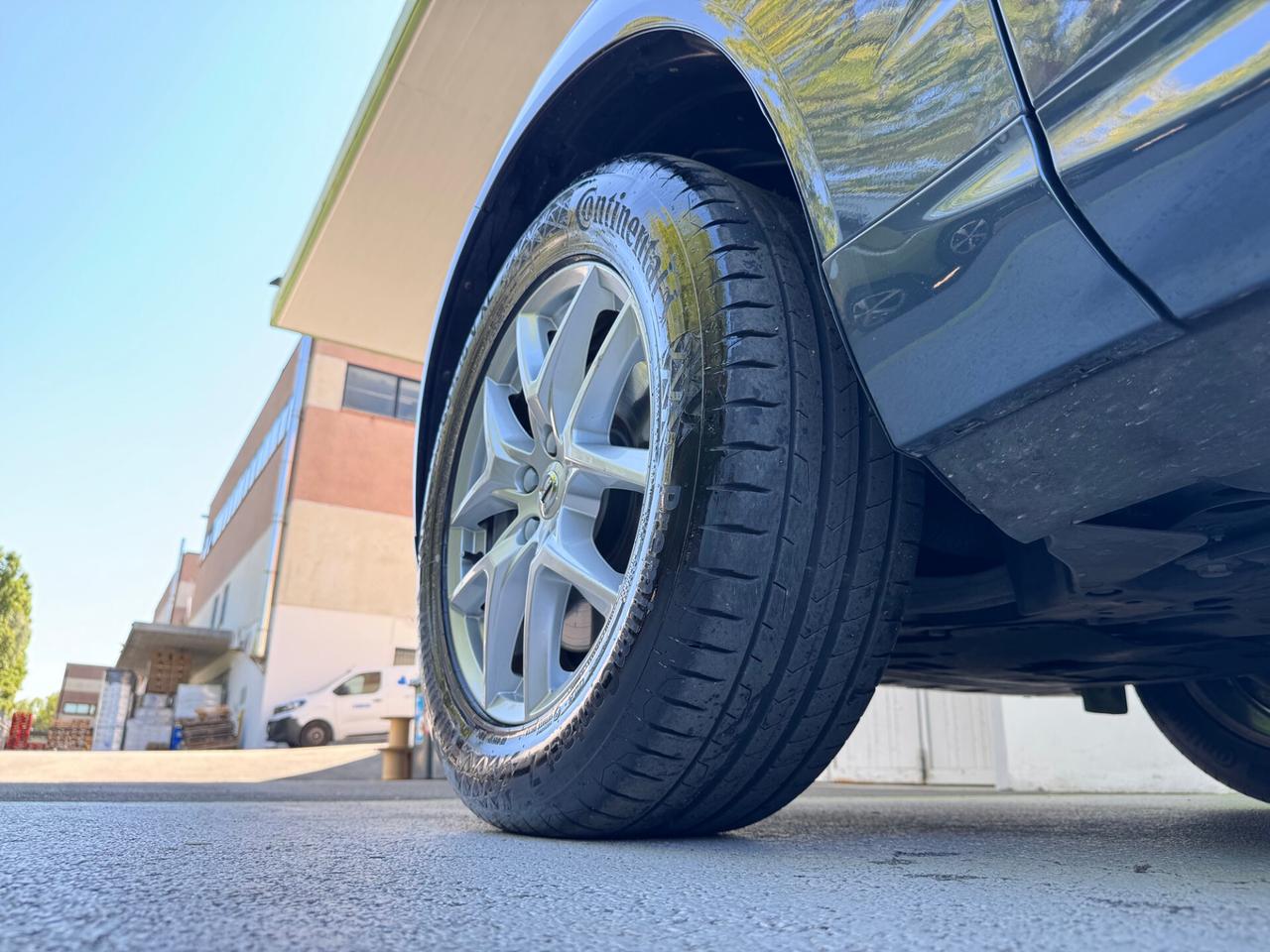 Volvo XC 60 2.0 b4 MomPro AWD Auto GARANZIA 24 MESI