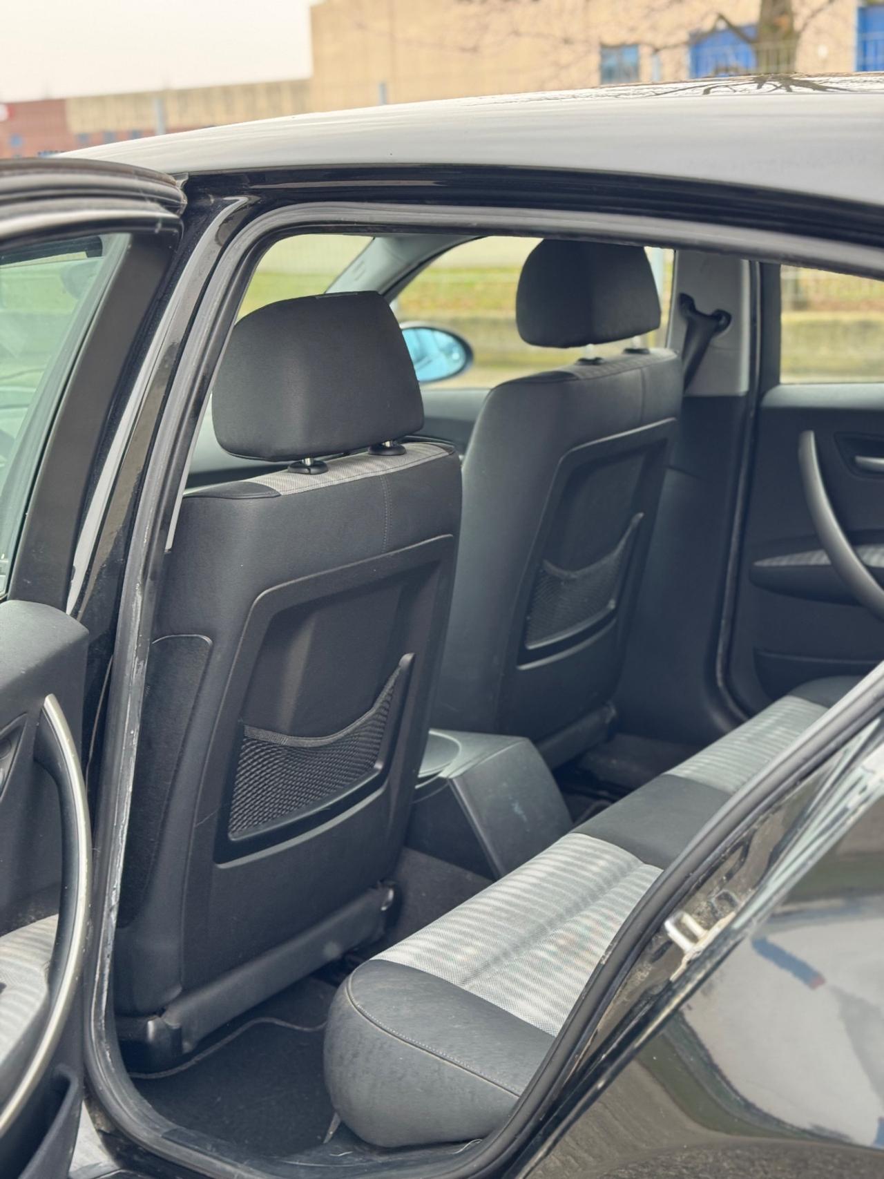 Bmw 118 118d cat 5 porte Futura