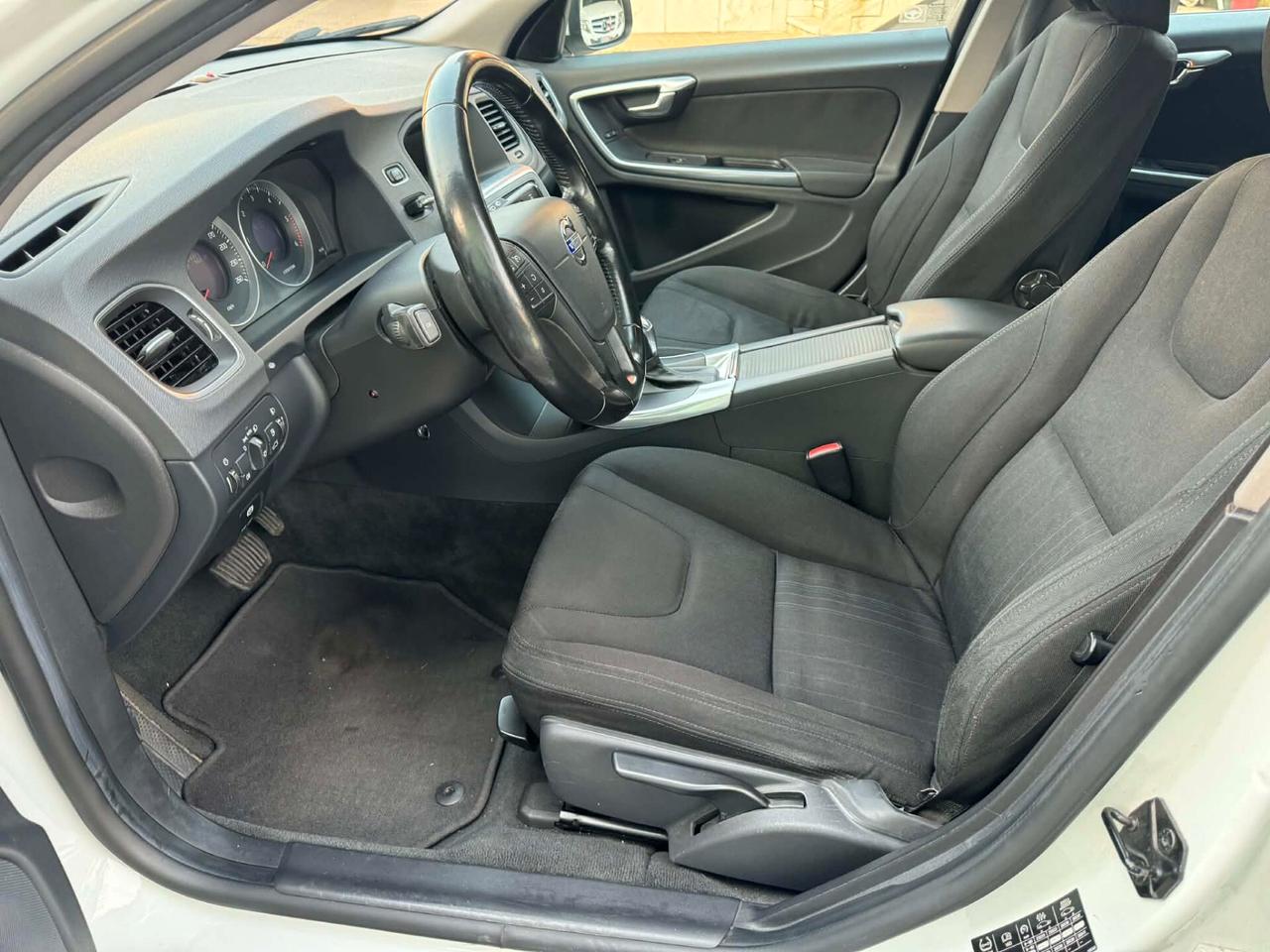 Volvo V60 D3 Geartronic Summum