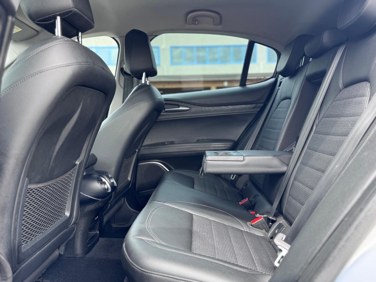 Alfa Romeo Stelvio 2.2 Turbodiesel 190 CV AT8 Q4 Super