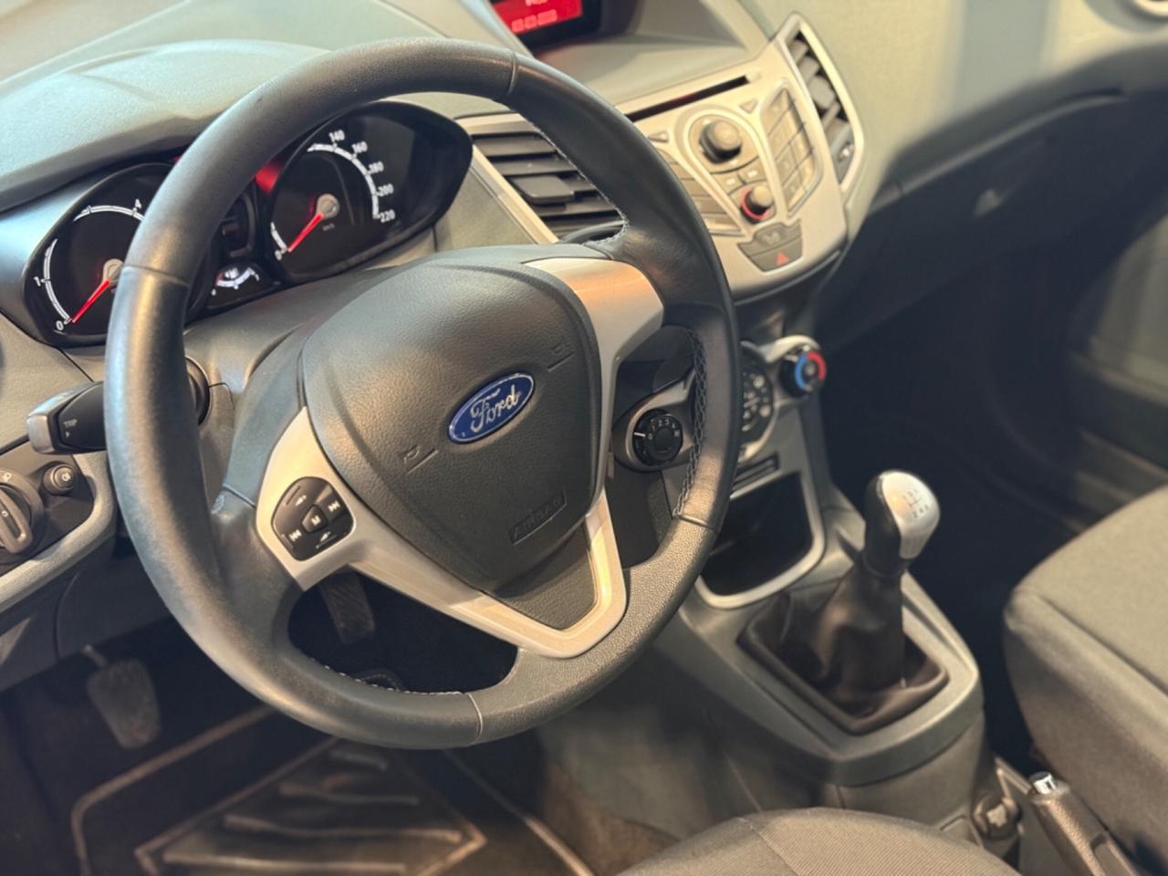 Ford Fiesta 5p 1.4 tdci Titanium DISTRIBUZIONE FATTA!