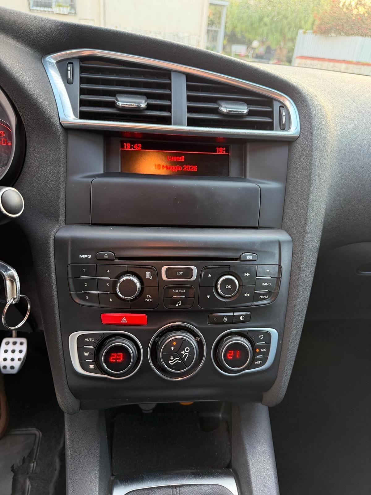 Citroen C4 1.6 HDi 90 Seduction-03/2014