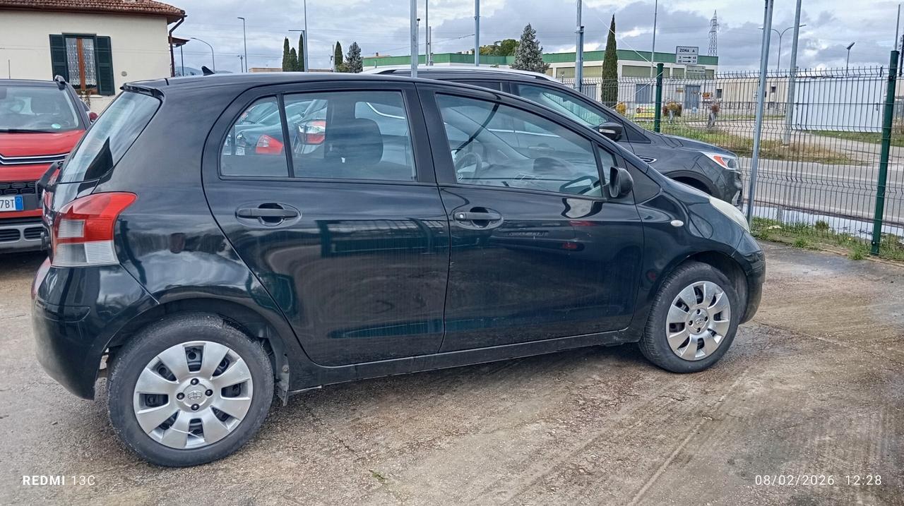 Toyota Yaris 1.0 5 porte