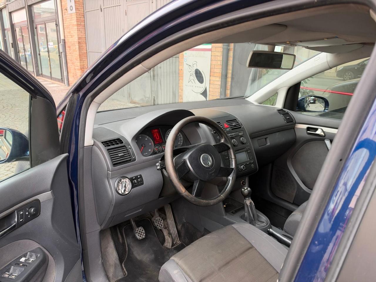Volkswagen Touran 1.9 TDI 105CV DSG Trendline