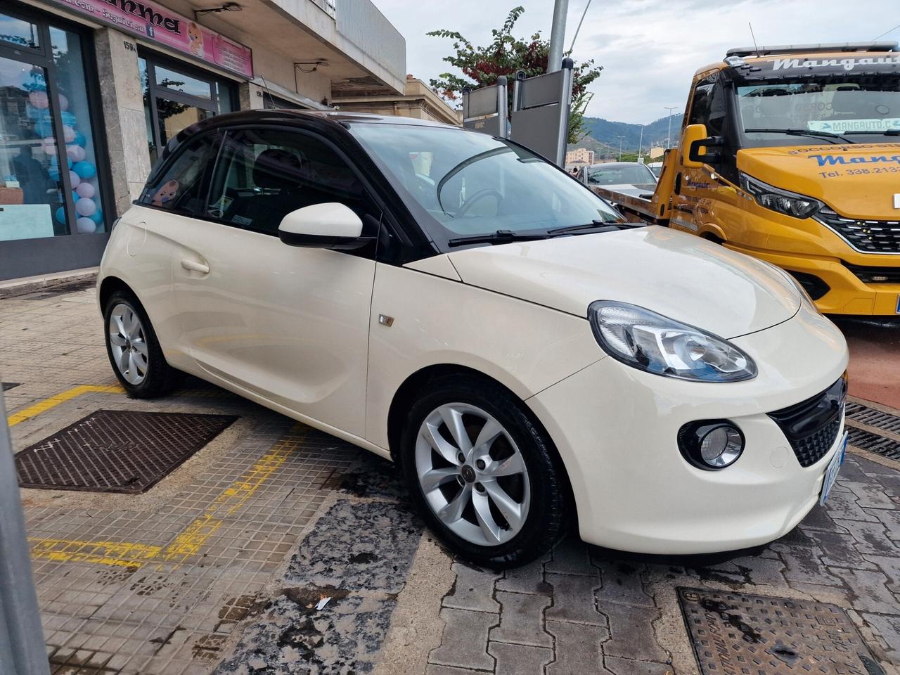 Opel Adam 1.4 87 CV GPL Tech Unlimited