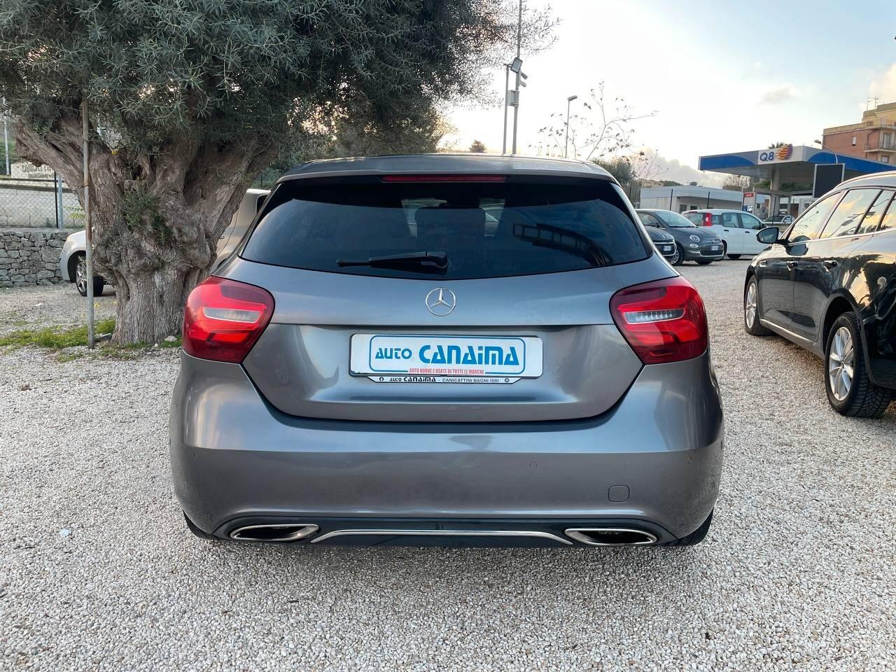 MERCEDES - BENZ A 200 D PREMIUM - 2017