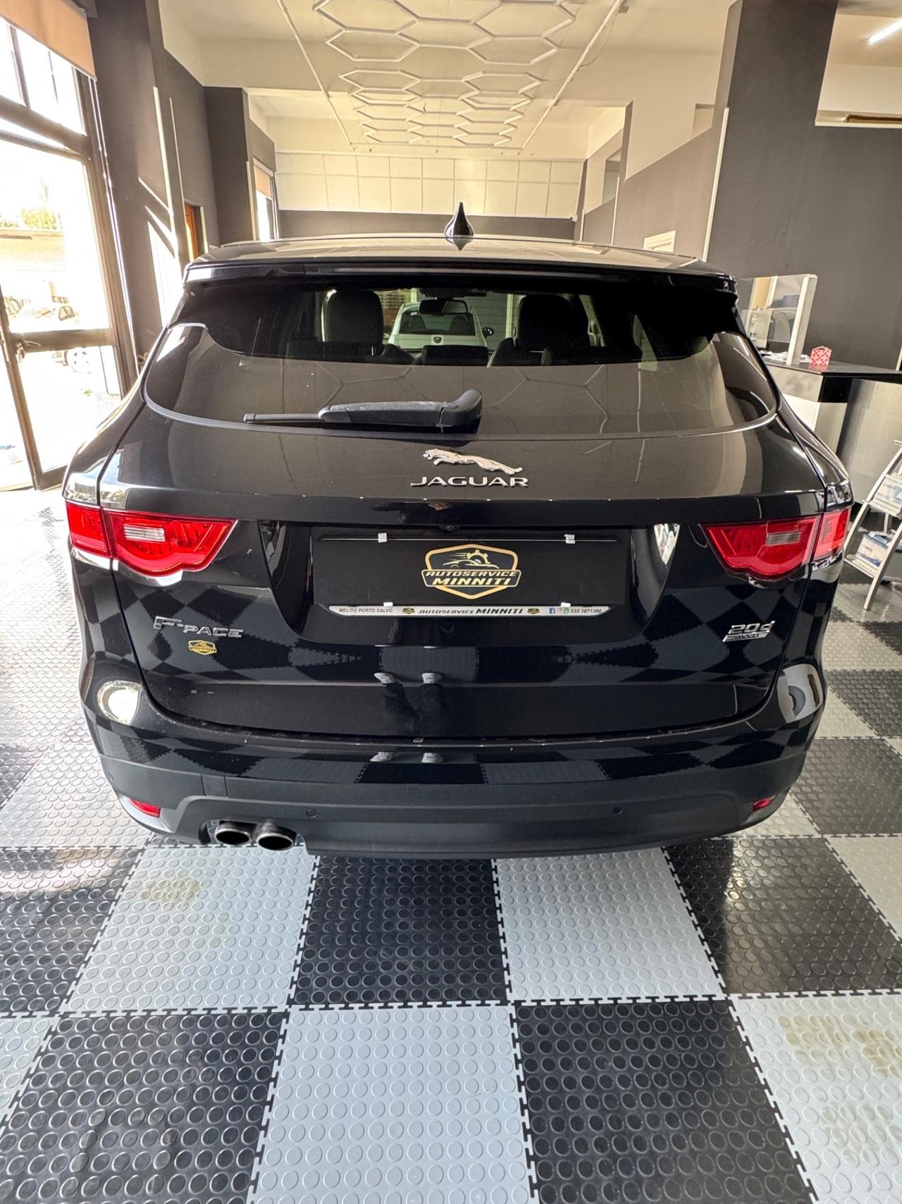 Jaguar F-Pace 2.0 D 180 CV AWD R-Sport