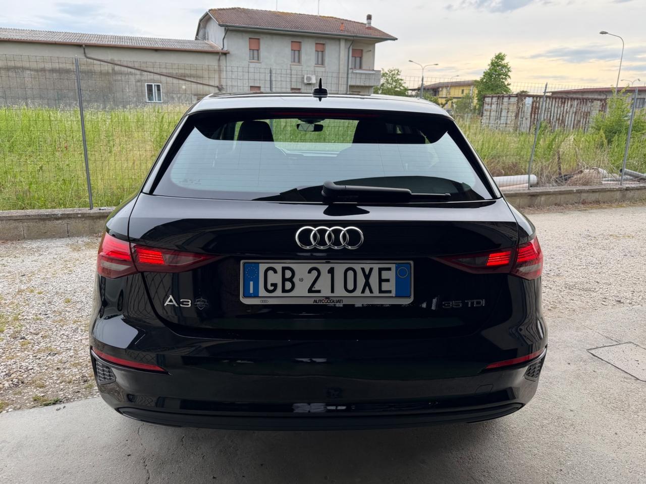 Audi A3 Sedan 35 TDI S tronic