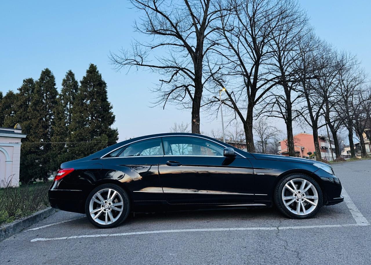 Mercedes-benz E 220 CDI Coupé