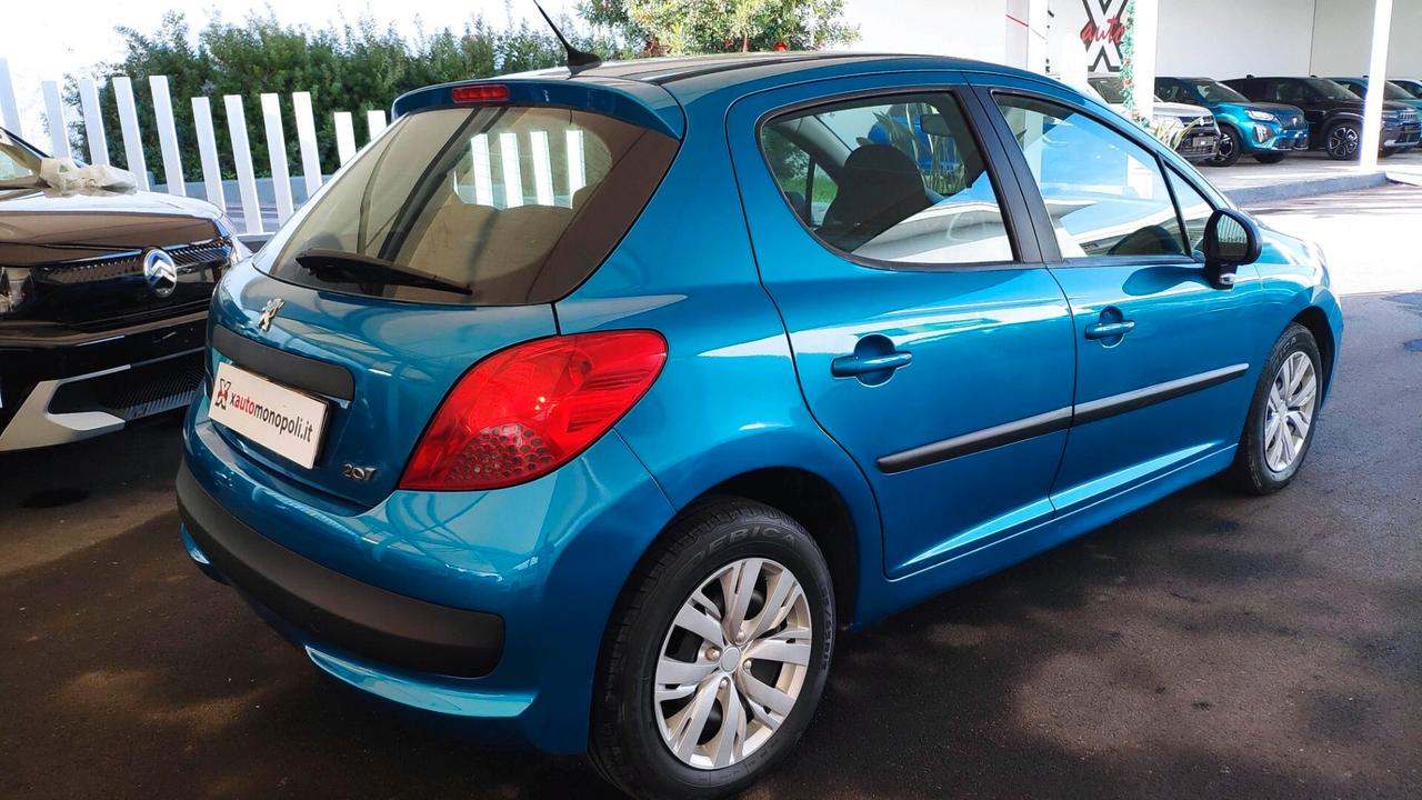 Peugeot 207 1.4 HDi 70CV 5p