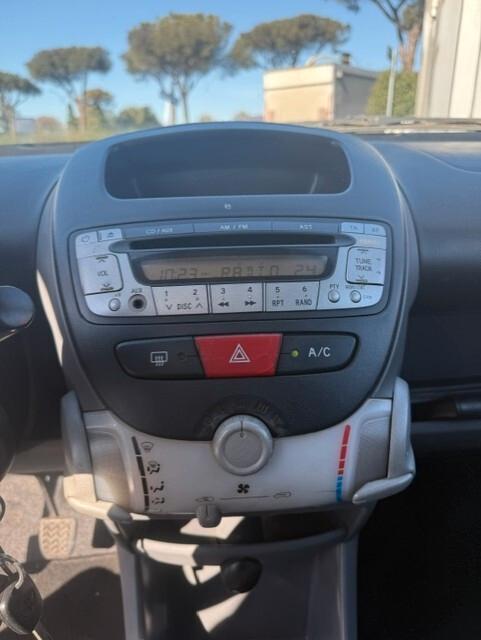 Toyota Aygo 1.0 12V VVT-i 3 porte Sol