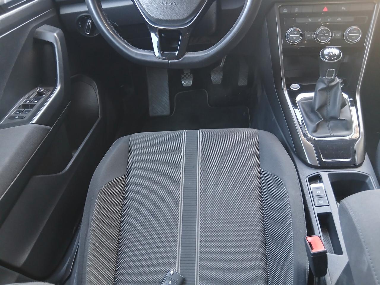 Volkswagen T-Roc 1.0 TSI 115 CV Style teck pack+doppi cerchi tua a € 199 mese