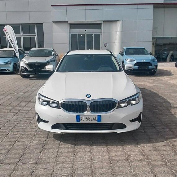 Bmw 318d 48V Touring Business Advantage