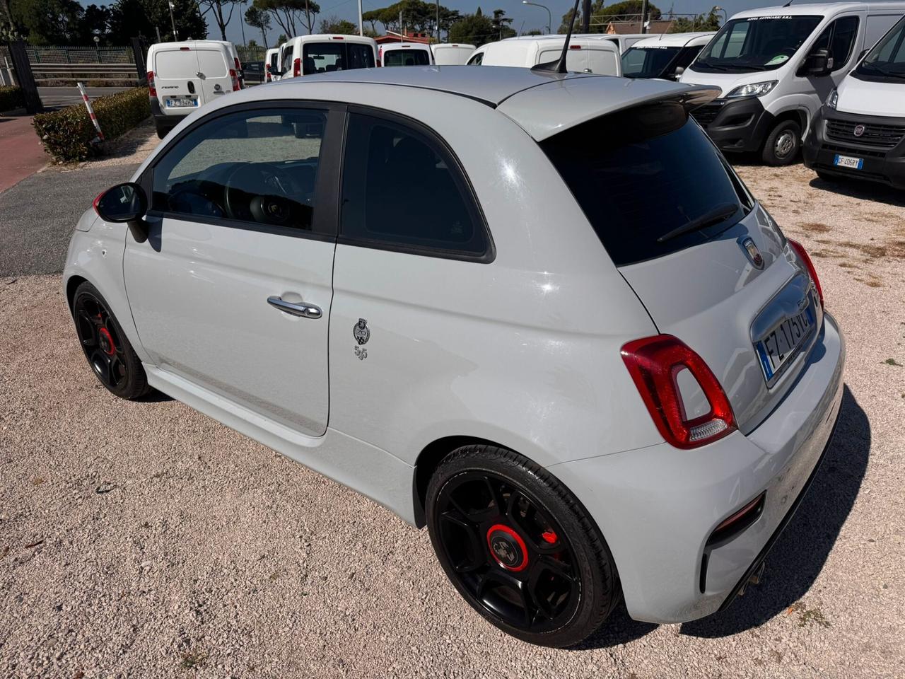 Abarth 595 1.4 Turbo T-Jet 165CV Pista 70th SEDILI SABELT SCARICHI MONZA