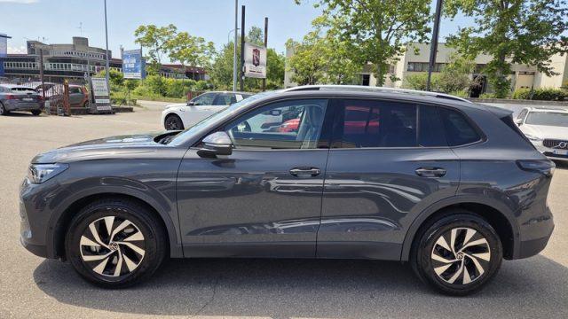 VOLKSWAGEN Tiguan 2.0 TDI 150 CV DSG Life PERMUTE UNICOPRIETARIO