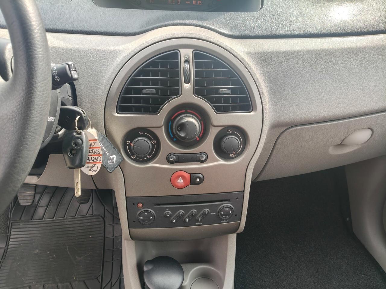 Renault Modus 1.2 benzina PER NEOPATENTATI