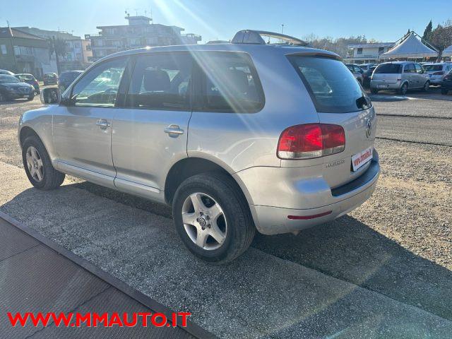 VOLKSWAGEN Touareg 2.5 R5 TDI AUTOMATIK N1 4 POSTI. NAVIG !!!!