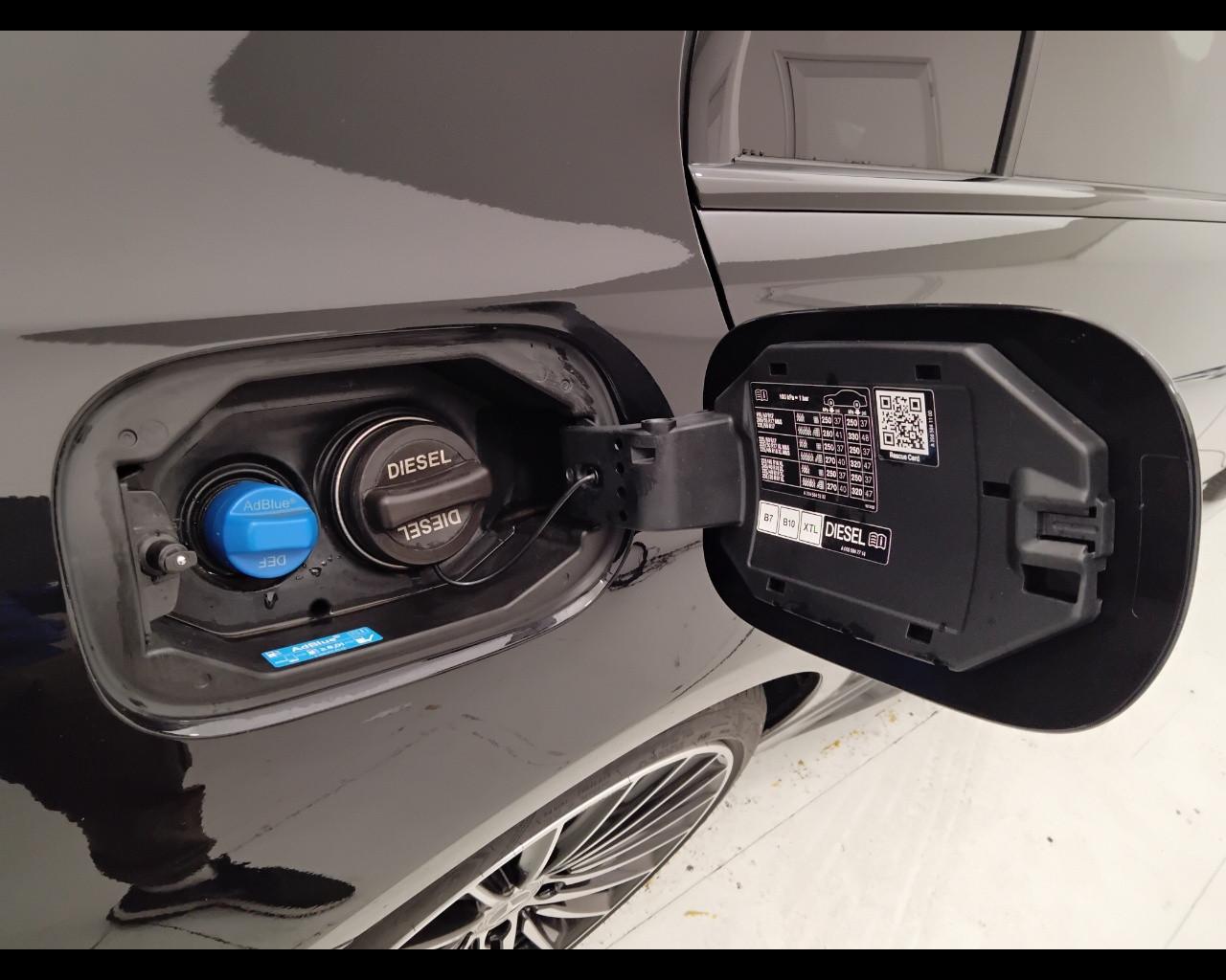 Mercedes-Benz Classe C-W206 Berlina 2021 - C 220 d mhev AMG Line Advanced