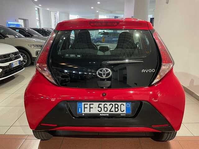 Toyota Aygo 1.0 VVT-i 69 CV 5 porte x-cool MMT