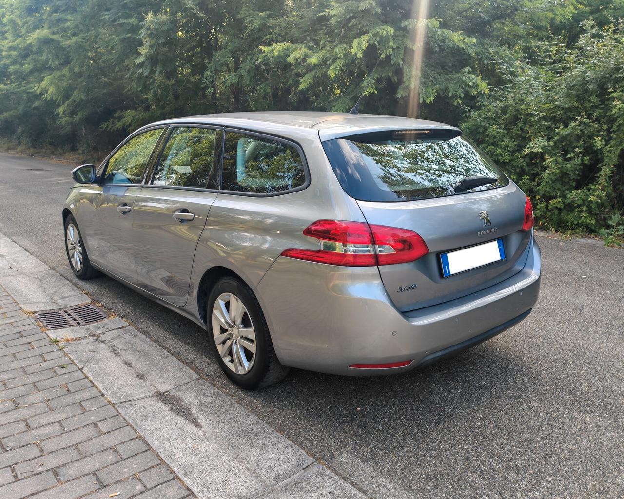 Peugeot 308 1.6 HDi Incidentata/Sinistrata