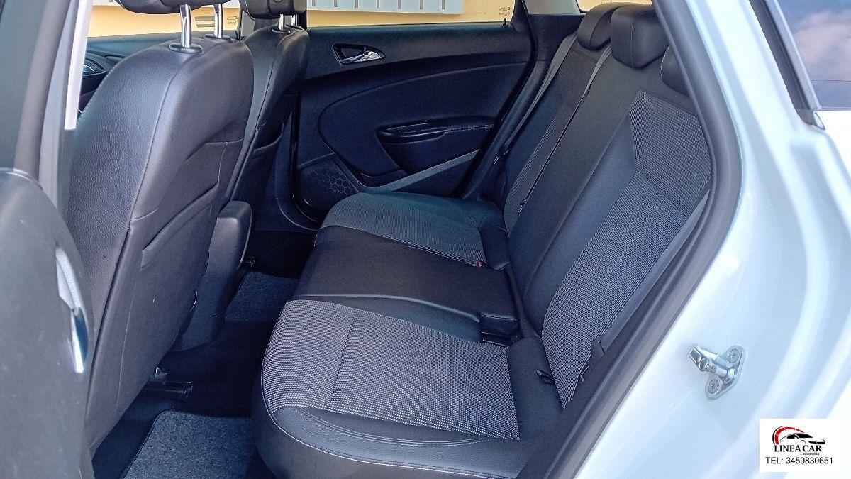 OPEL - Astra Station Wagon 1.4 benzina / gpl