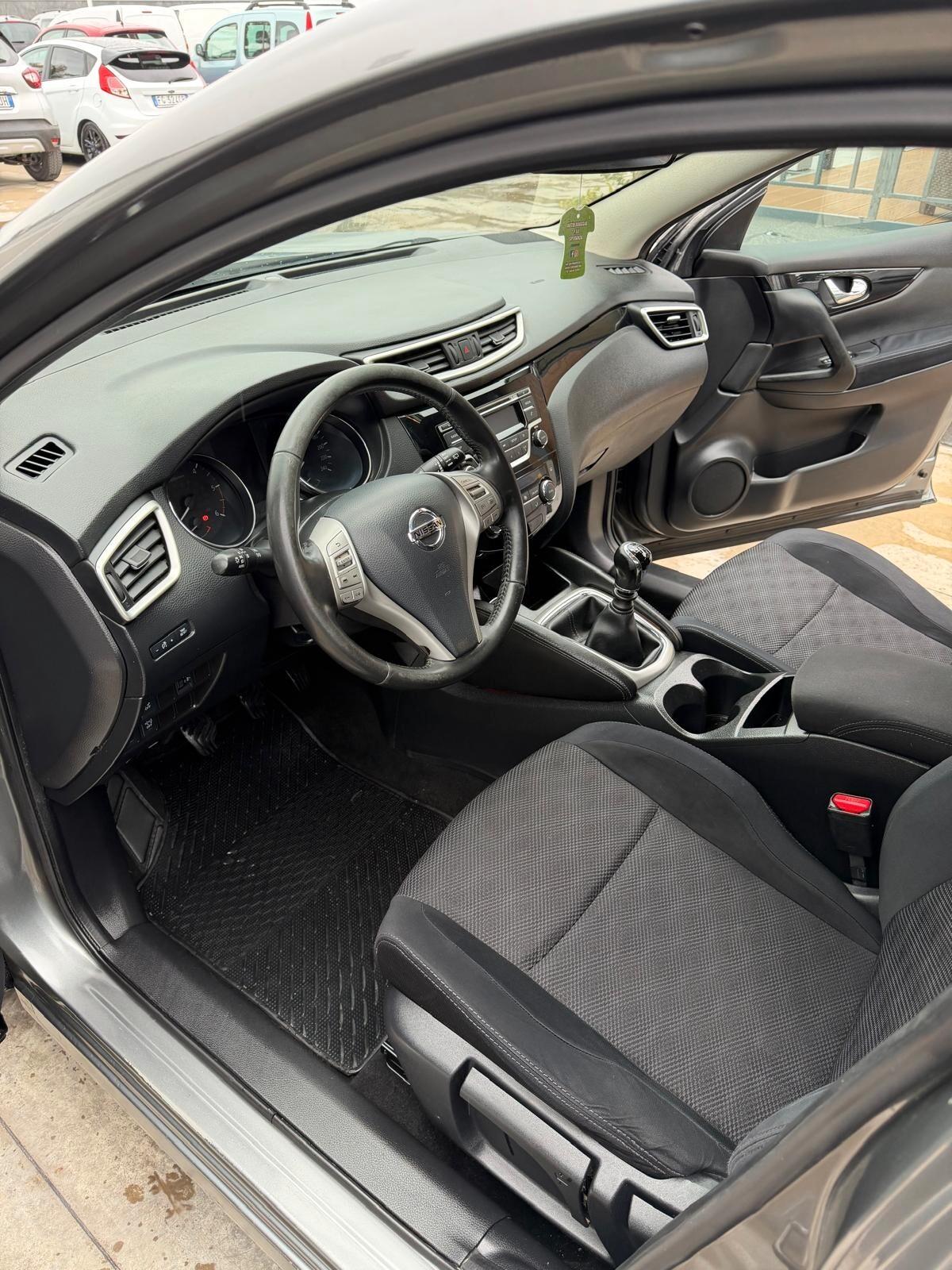 NISSAN QASHQAI 1.5 dCi Tekna 2015