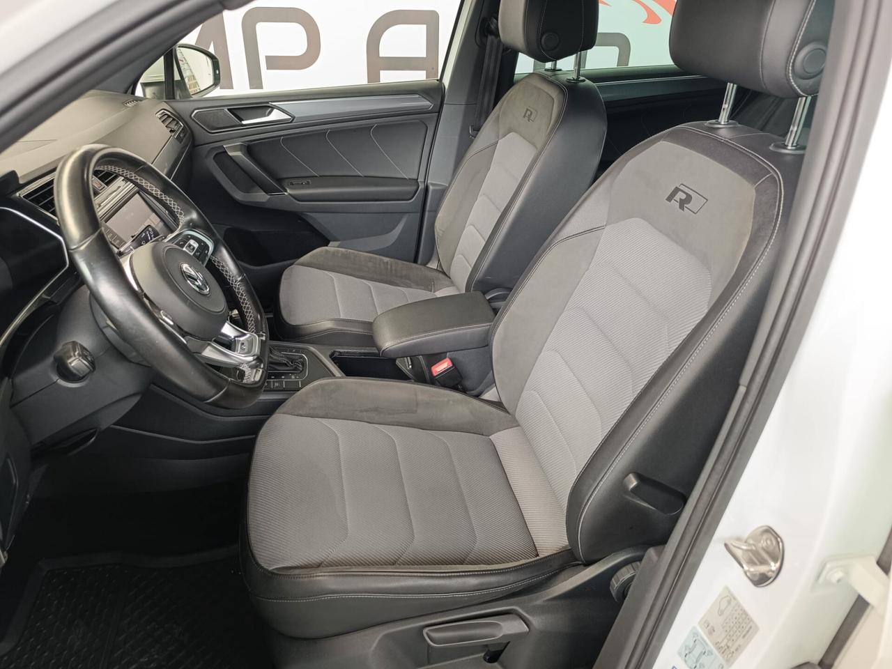 Volkswagen Tiguan 2.0 TDI SCR DSG Executive R-LINE BlueMotion Technology