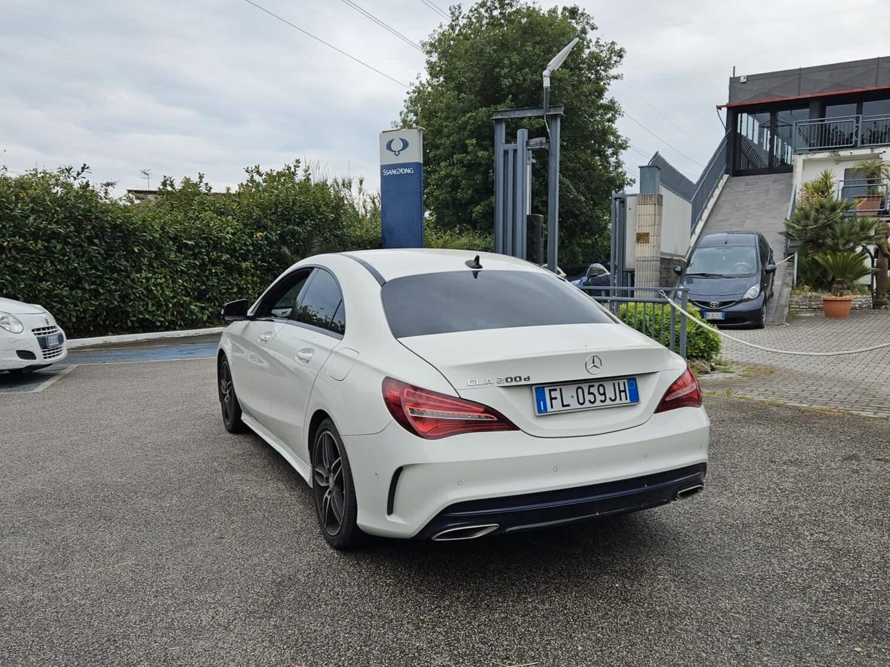 Mercedes-benz CLA 200 d Premium
