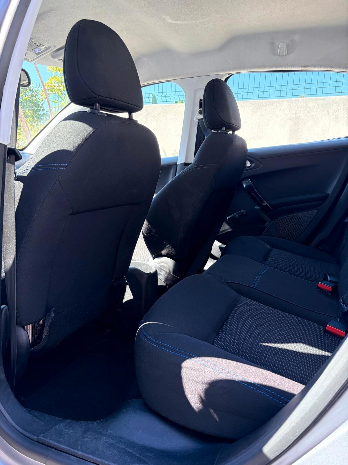 Peugeot 208 BlueHDi 100 S&S 5 porte Active