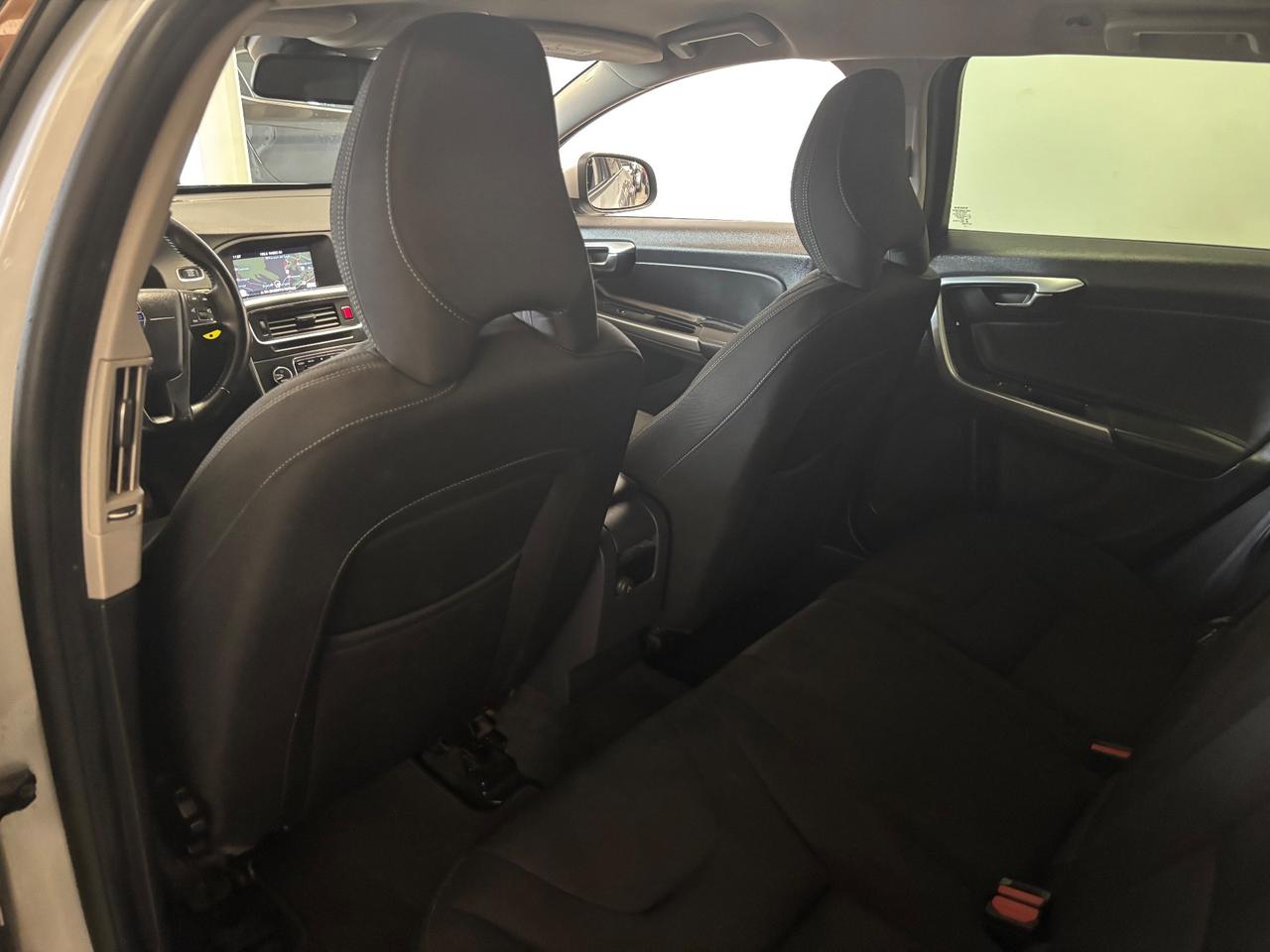 Volvo V60 D2 Geartronic R-design