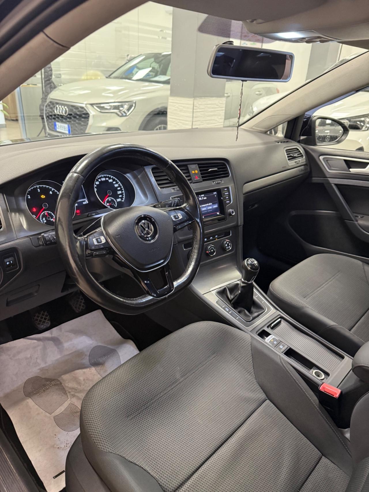 Volkswagen Golf Business 1.6 TDI 5p. Highline BlueMotion Technology